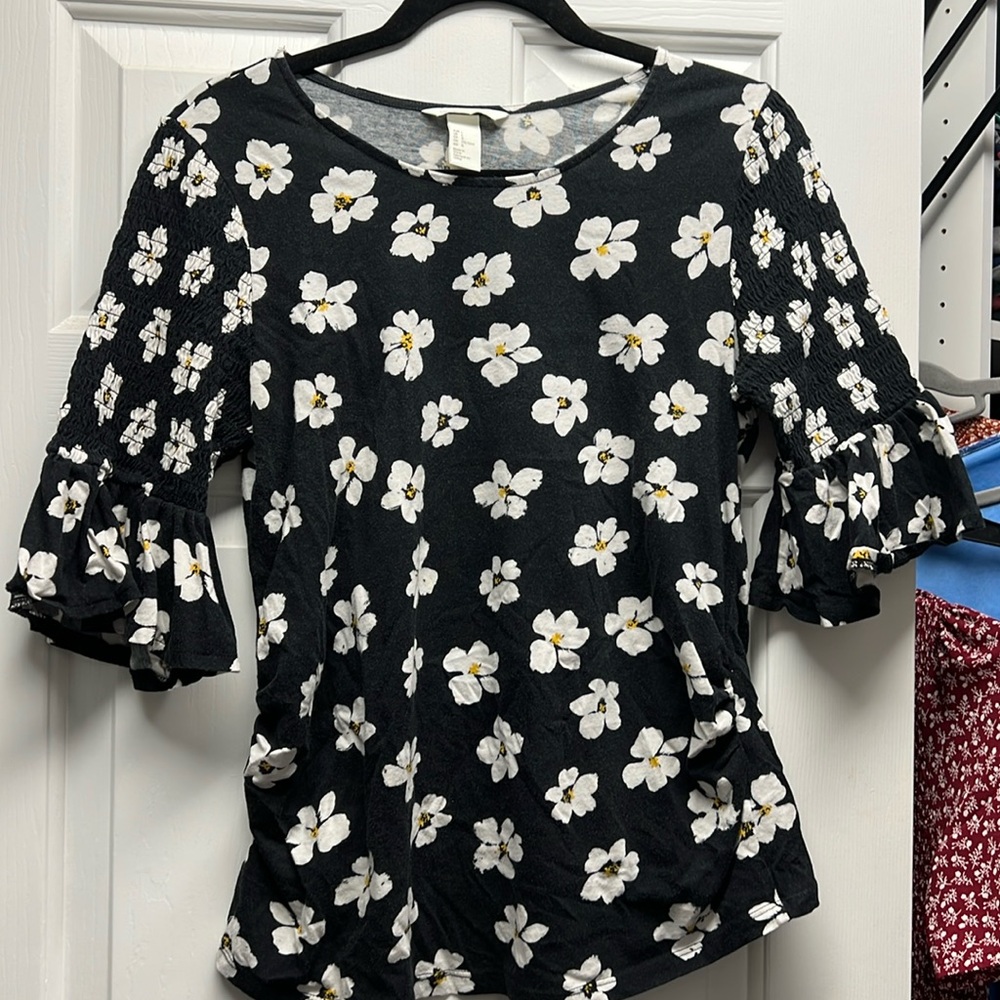 H&M maternity top